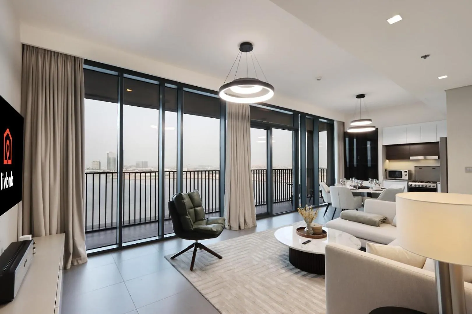 Waterfront 2Br With Dubai Skyline Views Apartment