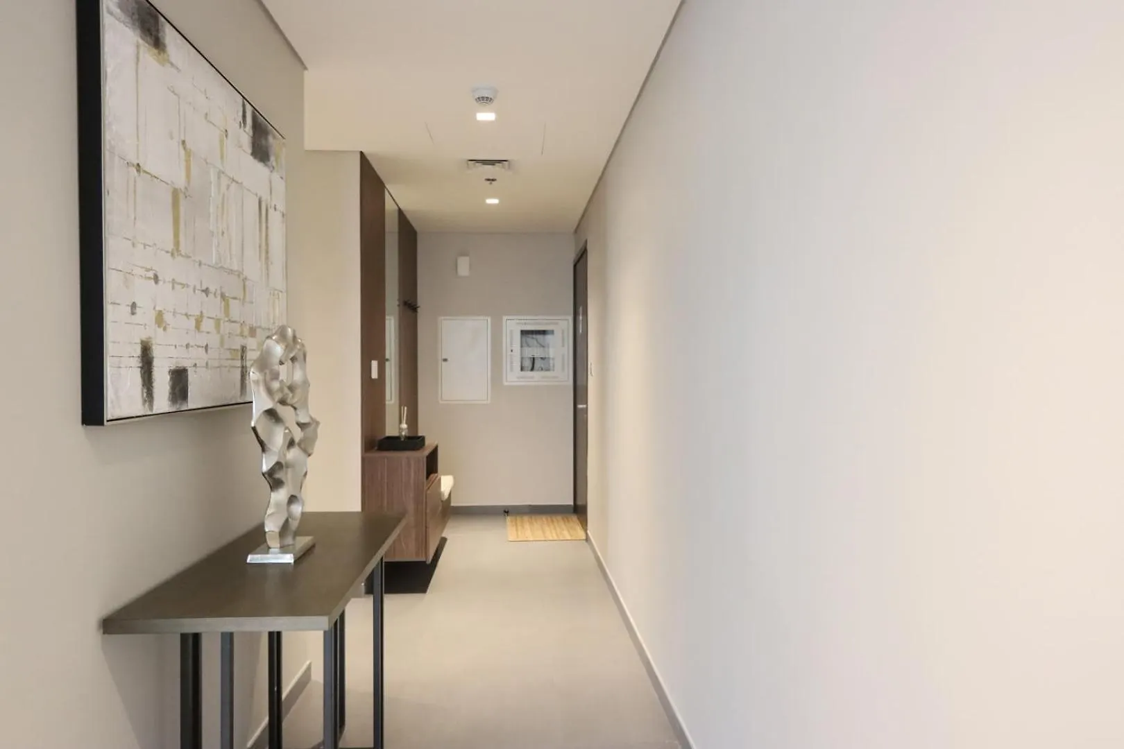 Waterfront 2Br With Dubai Skyline Views Apartment