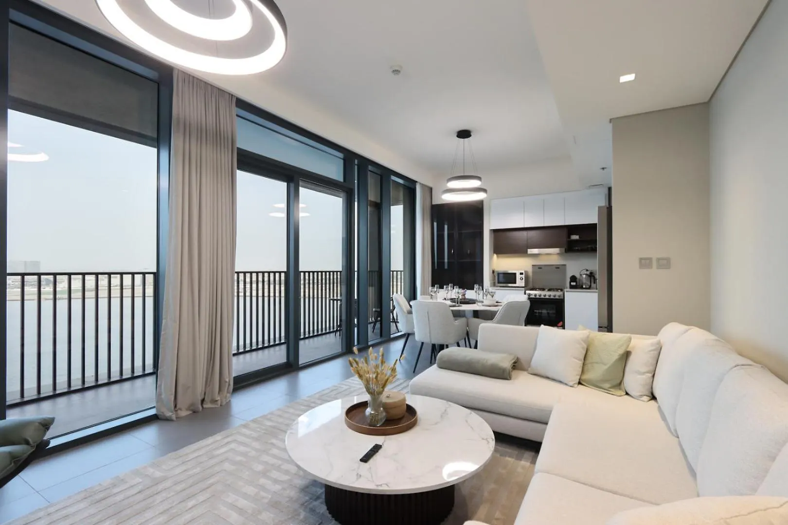 Waterfront 2Br With Dubai Skyline Views Apartment 0*,  United Arab Emirates