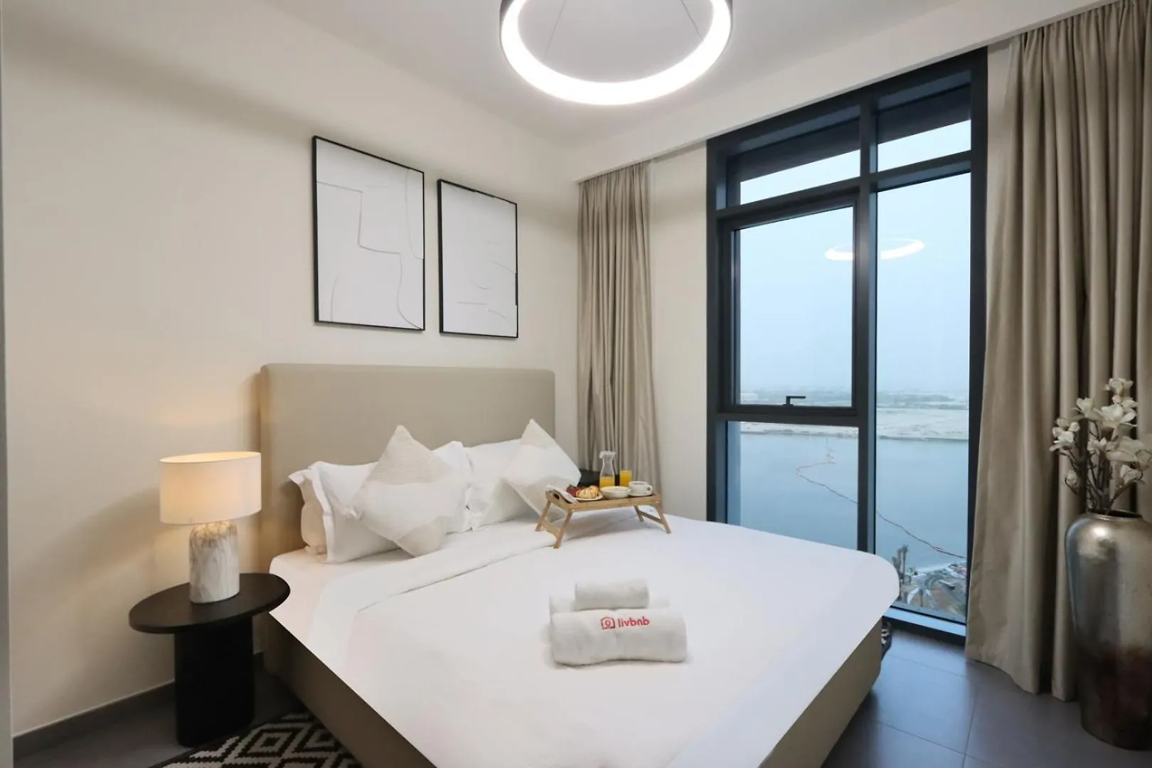 Waterfront 2Br With Dubai Skyline Views Apartment